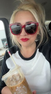 NaughtyLilMee från Stockholms län,Sverige